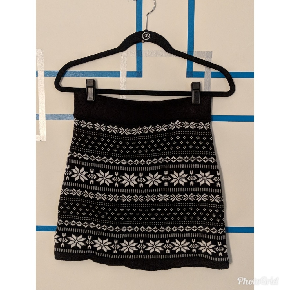 Delia's holiday mini skirt